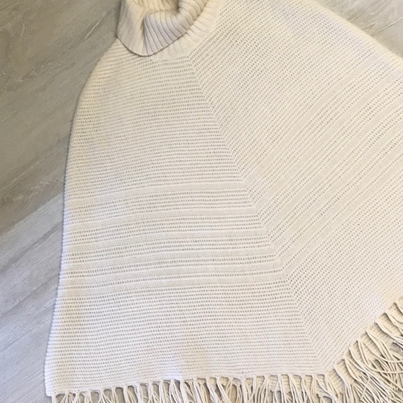 Talbots turtleneck sweater, poncho, cape - Picture 4 of 7